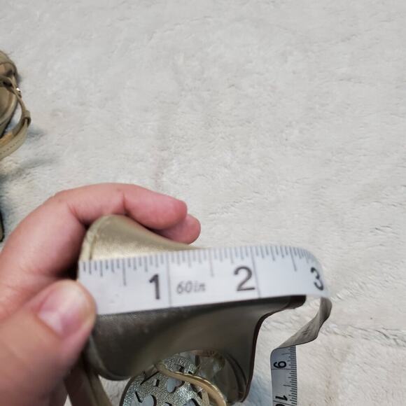 Tory Burch Gold Metallic Bohemian Formal T Strap Sandal Buckle Wedge Heels 10 M - Picture 15 of 16